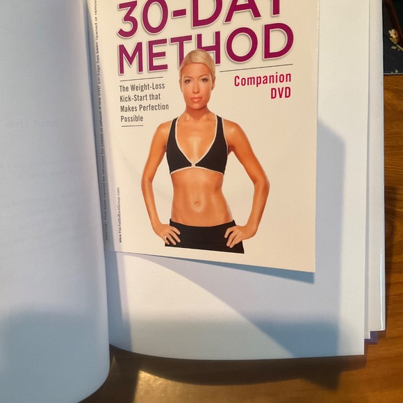 Tracy Anderson 30 Day Method book - Picture 2 of 3